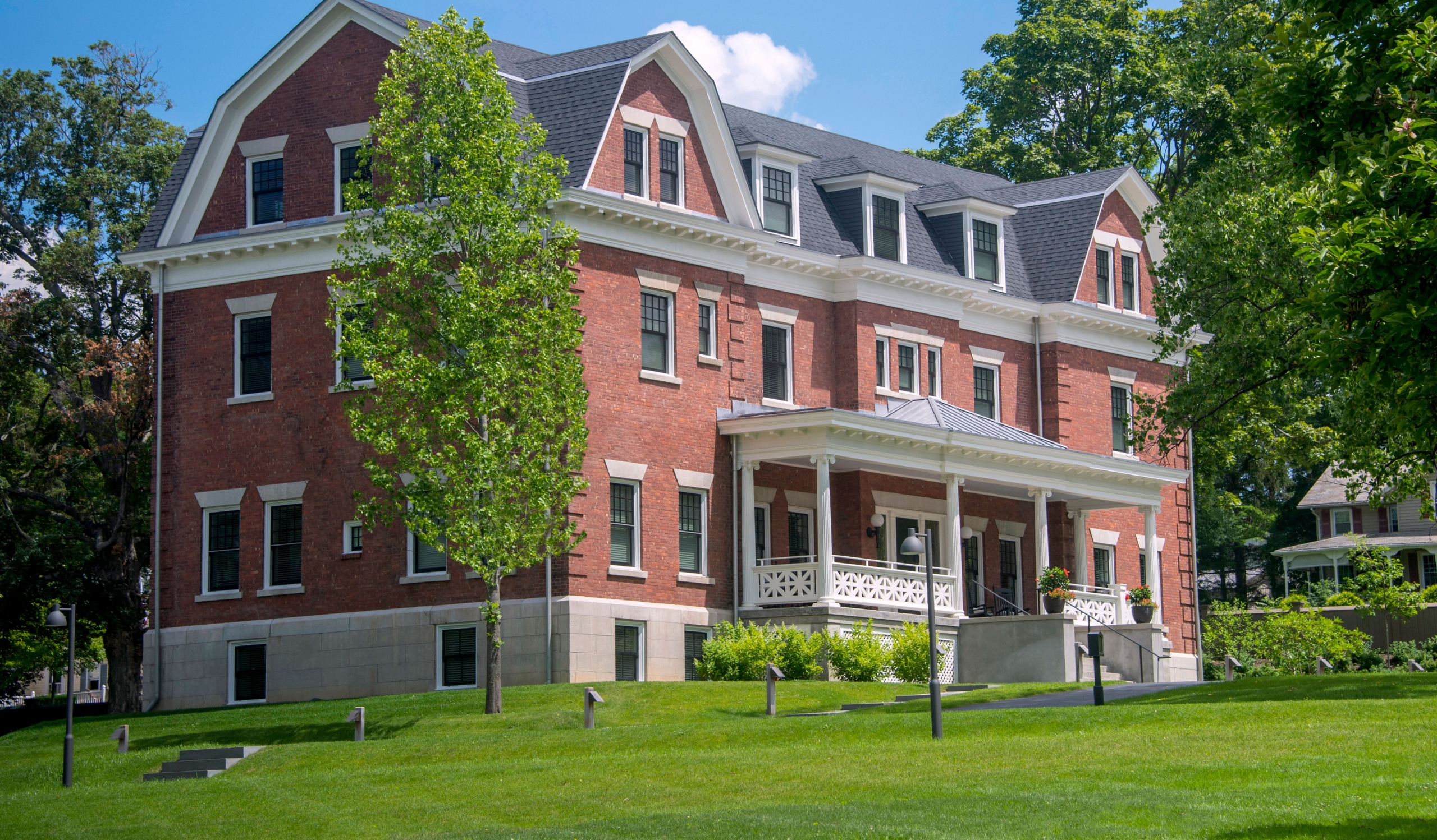 Rowland House  Accommodation In Finger Lakes, New York