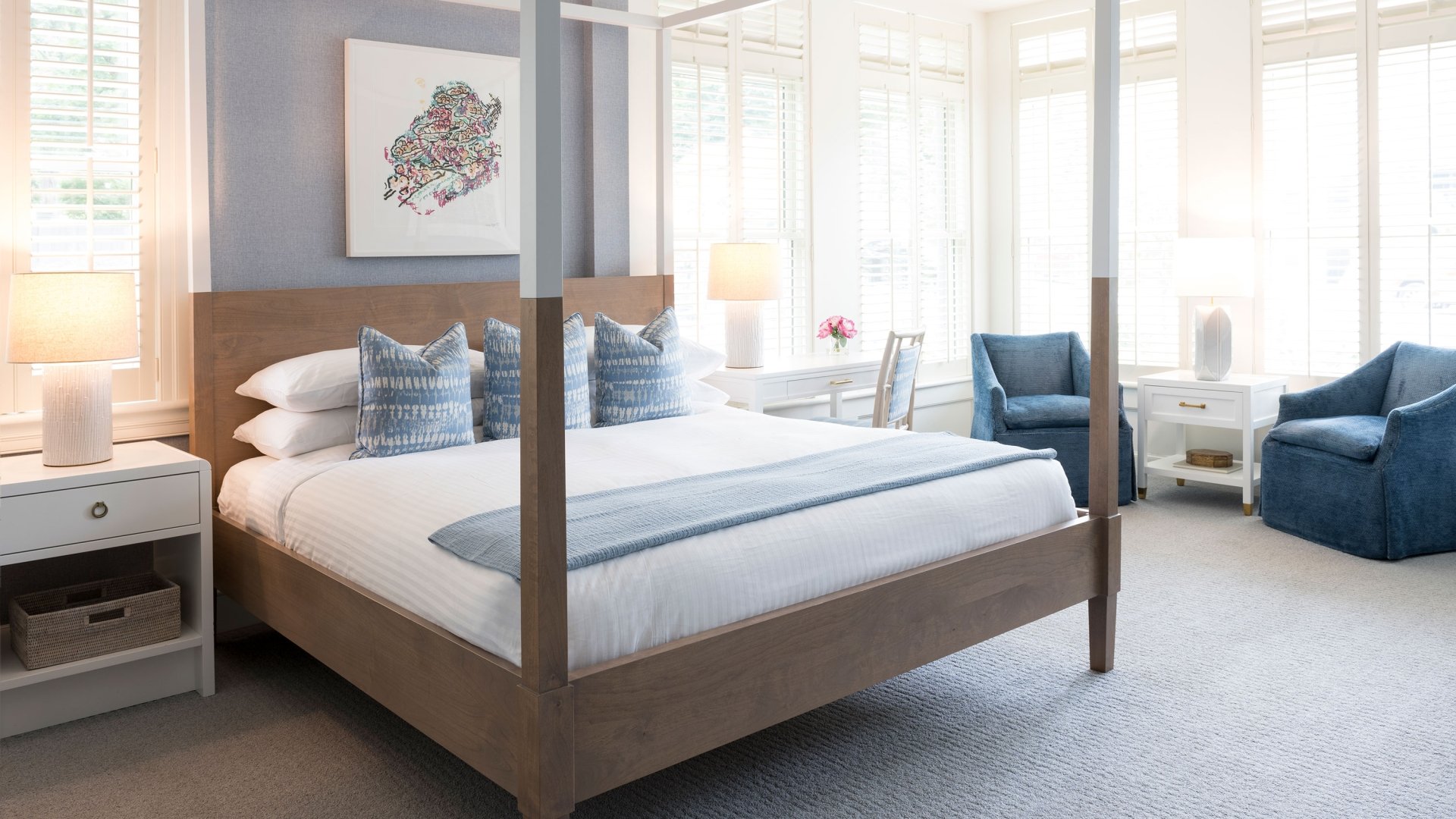 Bed with a canopy in the Zabriskie House room.